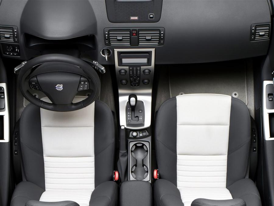  Volvo C30 T5 2007 года  (фото 14 из 15)